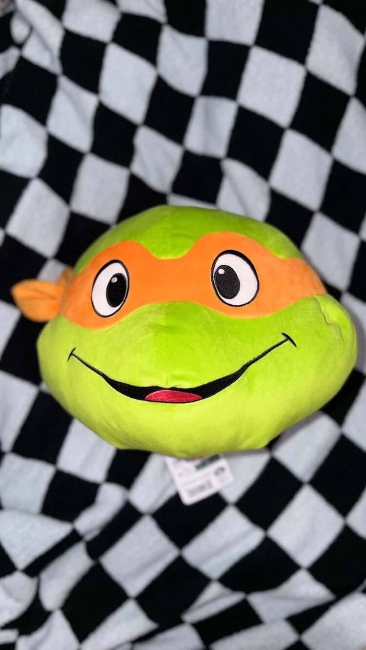 - Teenage Mutant Ninja Turtles Michelangelo Mega 15-Inch Plush